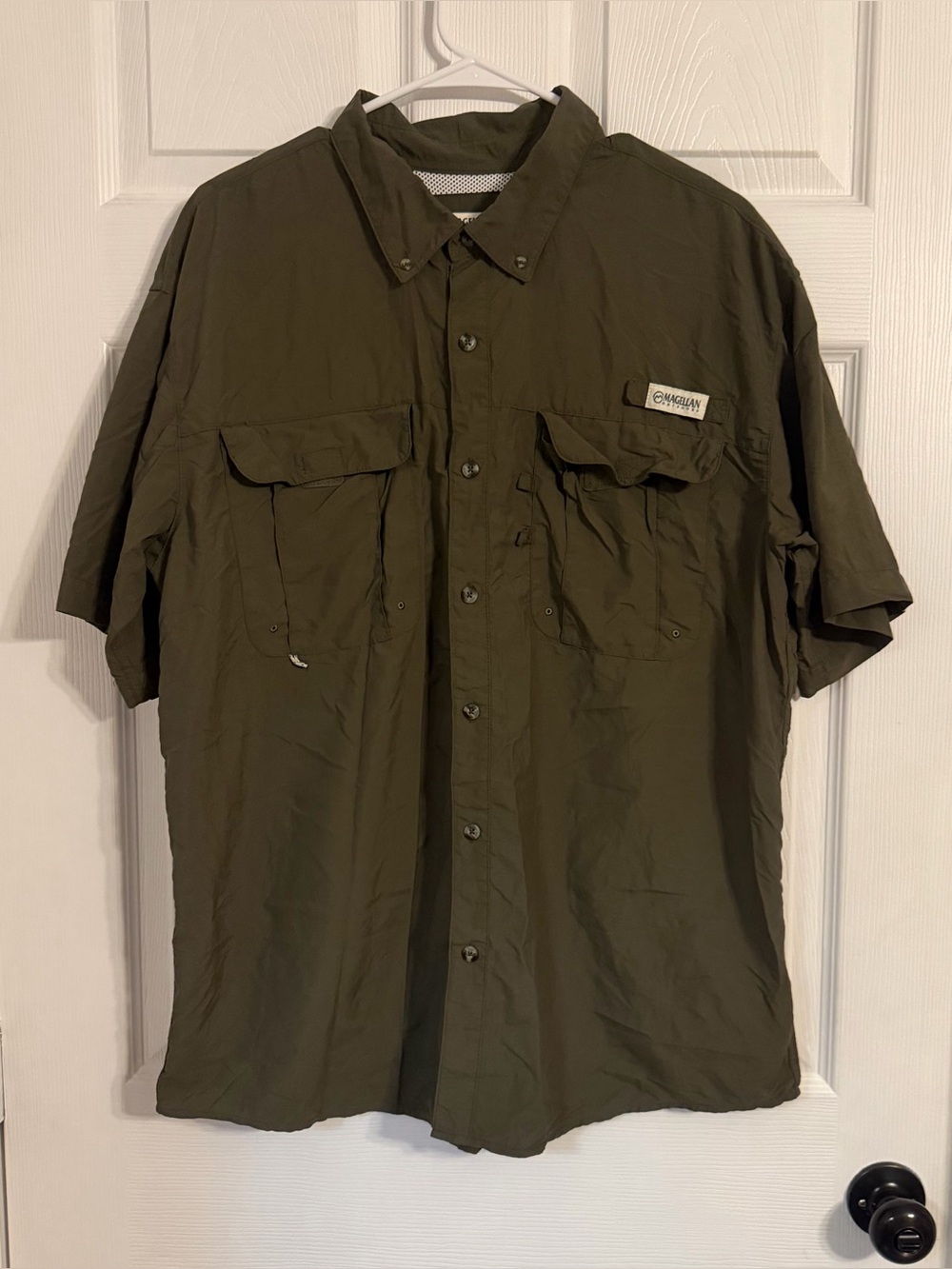 Magellan Fish Gear Relaxed Fit Solid Green Button Up Large Collared Shirt